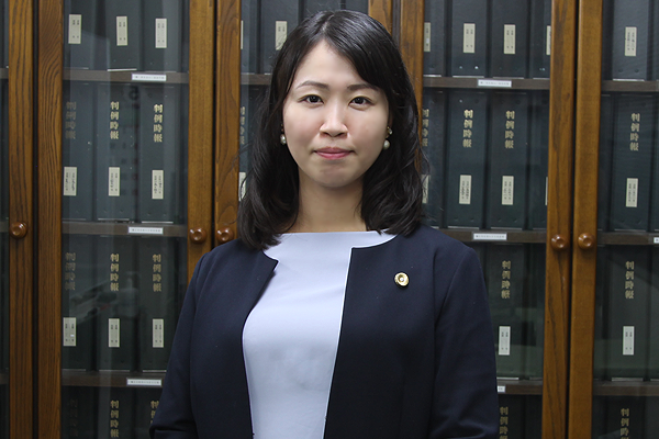 弁護士・青柳 恵仁
